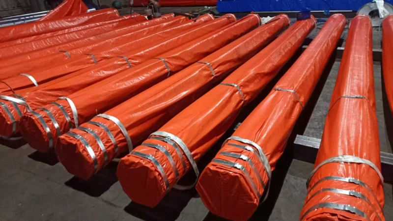 Steel pipe packaging for industrial transport and delivery